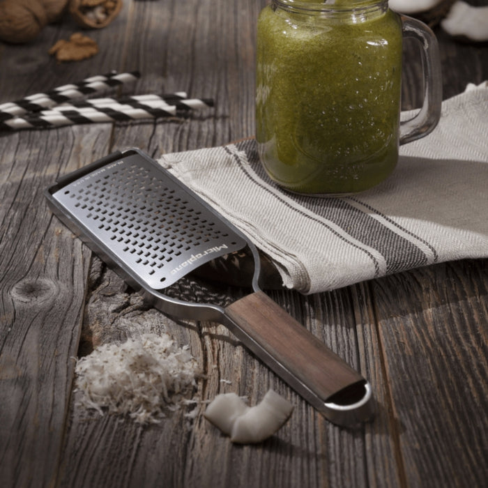 Microplane Master Series 2mm - Coarse Grater