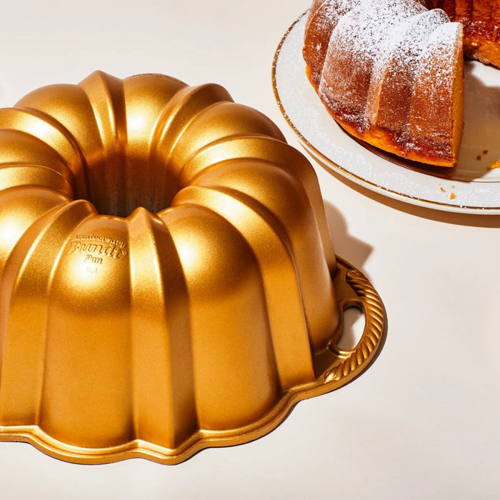 Nordic Ware Anniversary Bundt Pan - 12 Cup