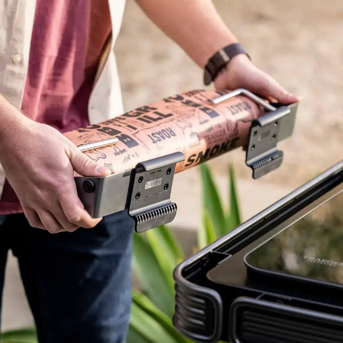 Traeger  P.A.L. POP-AND-LOCK™ Roll Rack