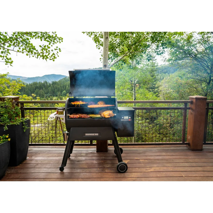 Traeger Ironwood 885 Wood Pellet Grill