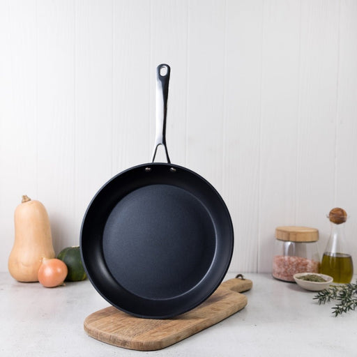 Brabantia Chrome 28cm Frying Pan - Gourmet Gear