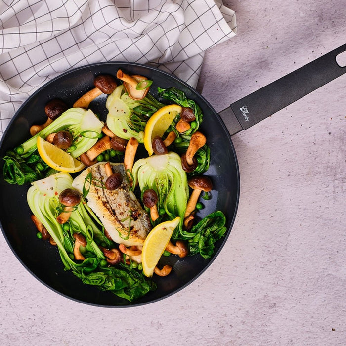 Cosy&Trendy Full Black Frying Pan 28cm - Gourmet Gear