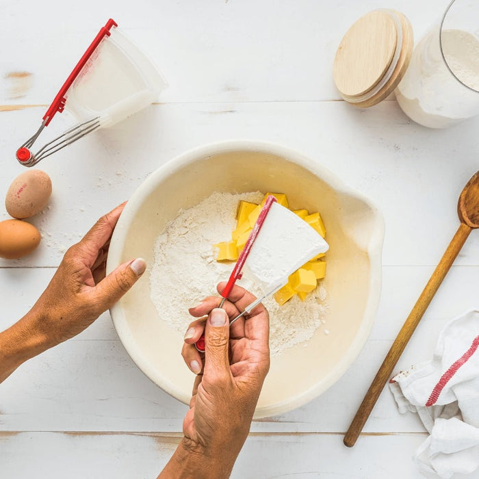 Dreamfarm Set of 4 Levups Measuring Cups - Clear & Red - Gourmet Gear