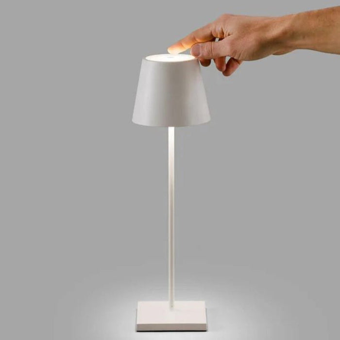Harper Smooth Shade Black | White Rechargeable Table Lamp - Gourmet Gear