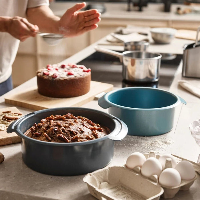 Joseph Joseph Nest Bake Round Cake Tin - 23cm - Gourmet Gear