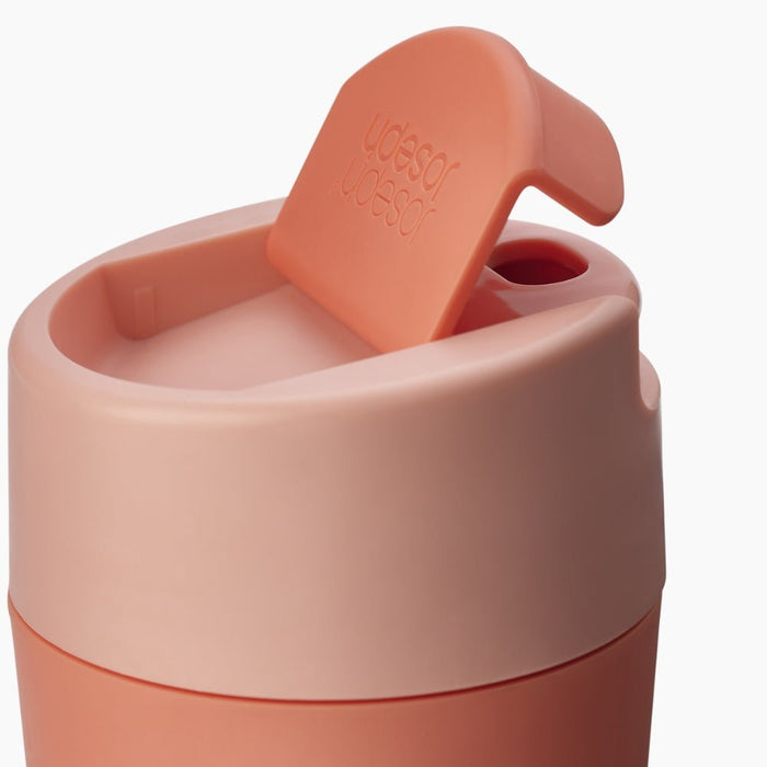 Joseph Joseph Sipp™ Travel Mug with Hygienic Lid Large 454ml - Coral - Gourmet Gear