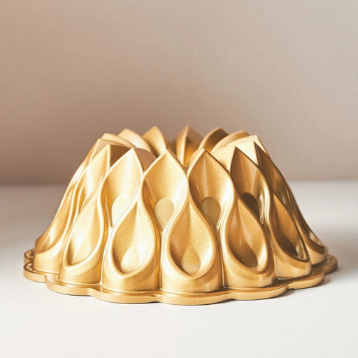 Nordic Ware Crown Bundt Pan - Gourmet Gear
