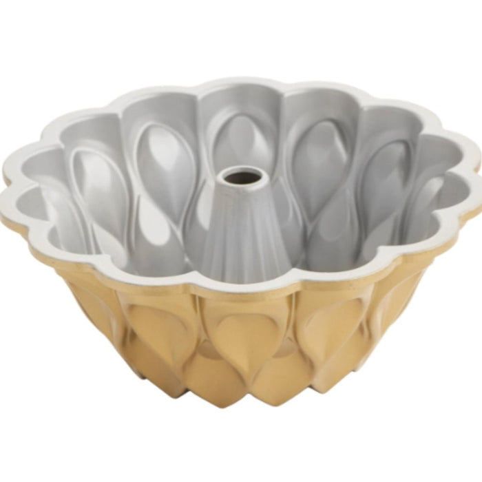 Nordic Ware Crown Bundt Pan - Gourmet Gear