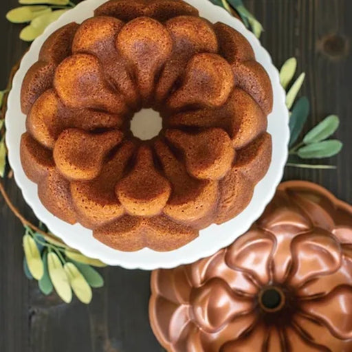 Nordic Ware Magnolia Bundt Pan - Gourmet Gear