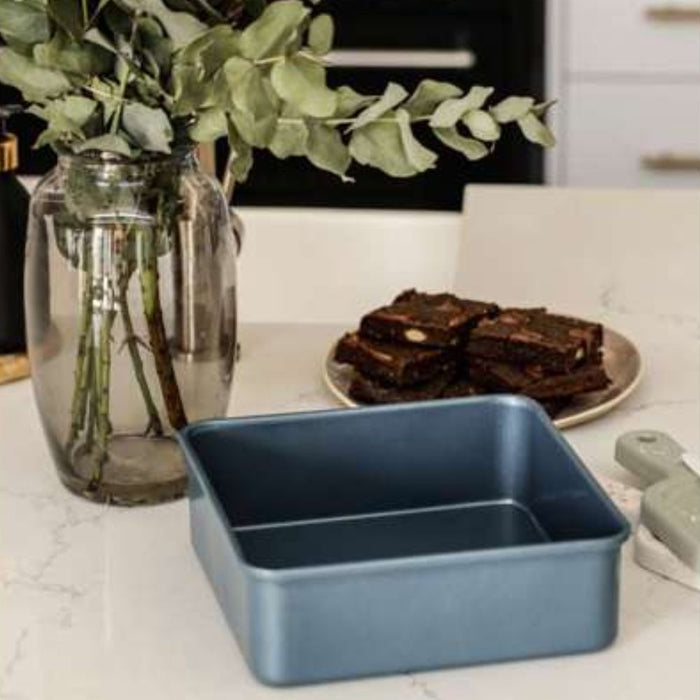 OLALA Non - Stick Square Cake Pan - Gourmet Gear