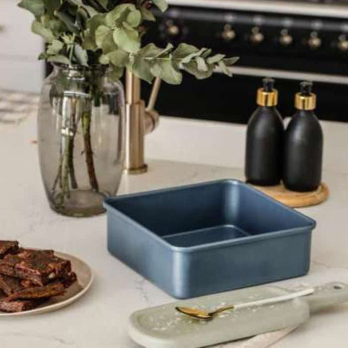 OLALA Non - Stick Square Cake Pan - Gourmet Gear