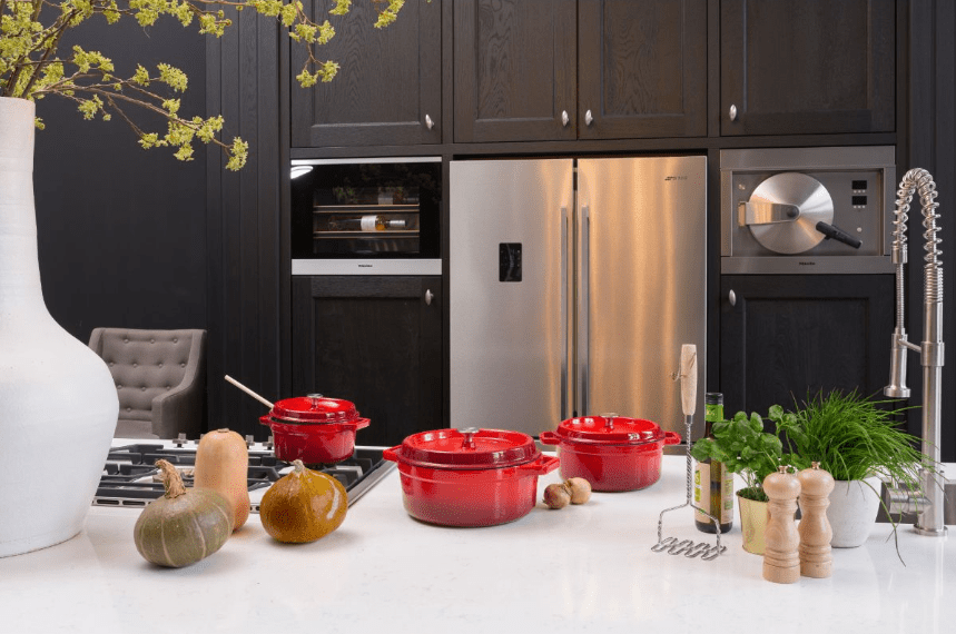 Sola Cast Iron Casserole 24cm - 3.2L - Gourmet Gear