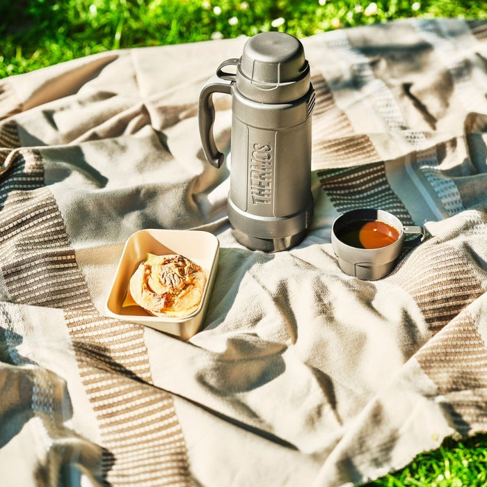 Thermos Eclipse Insulated Bottle 1.8L - Dark Grey - Gourmet Gear