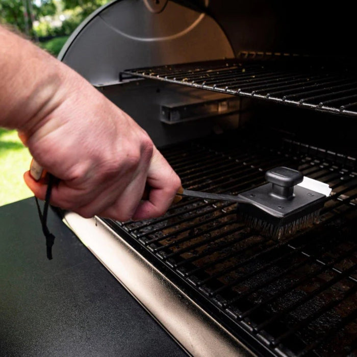 Traeger BBQ Cleaning Brush - Gourmet Gear