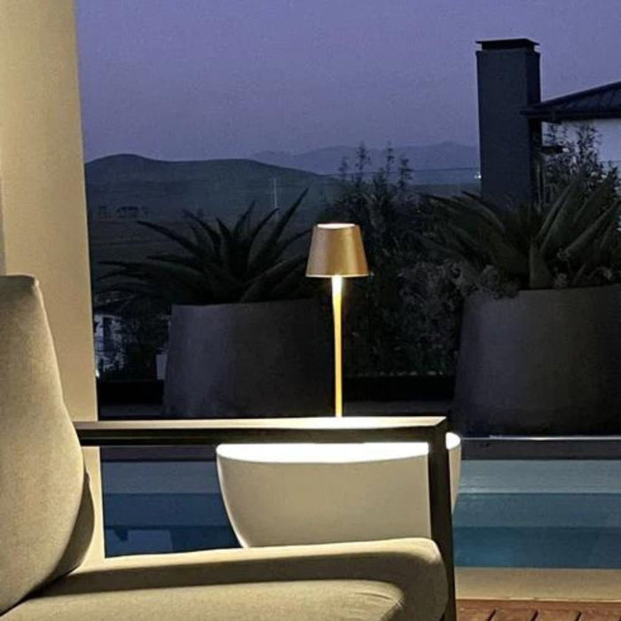 Trevi Smooth Shade Gold | Black | White Rechargeable Table Lamp - Gourmet Gear