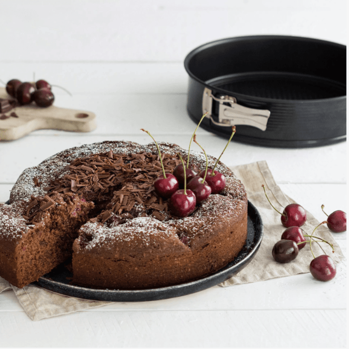 Zenker Black Metallic Springform with Flat Base 26cm - Gourmet Gear